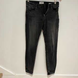 Frame le skinny straight size 27